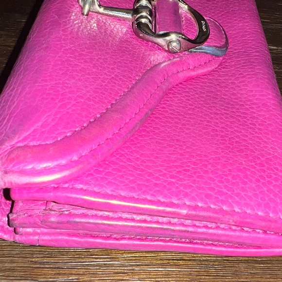 Authentic Gucci Horsebit Flap Continental Pink Leather Wallet, pre-loved - Picture 4 of 12